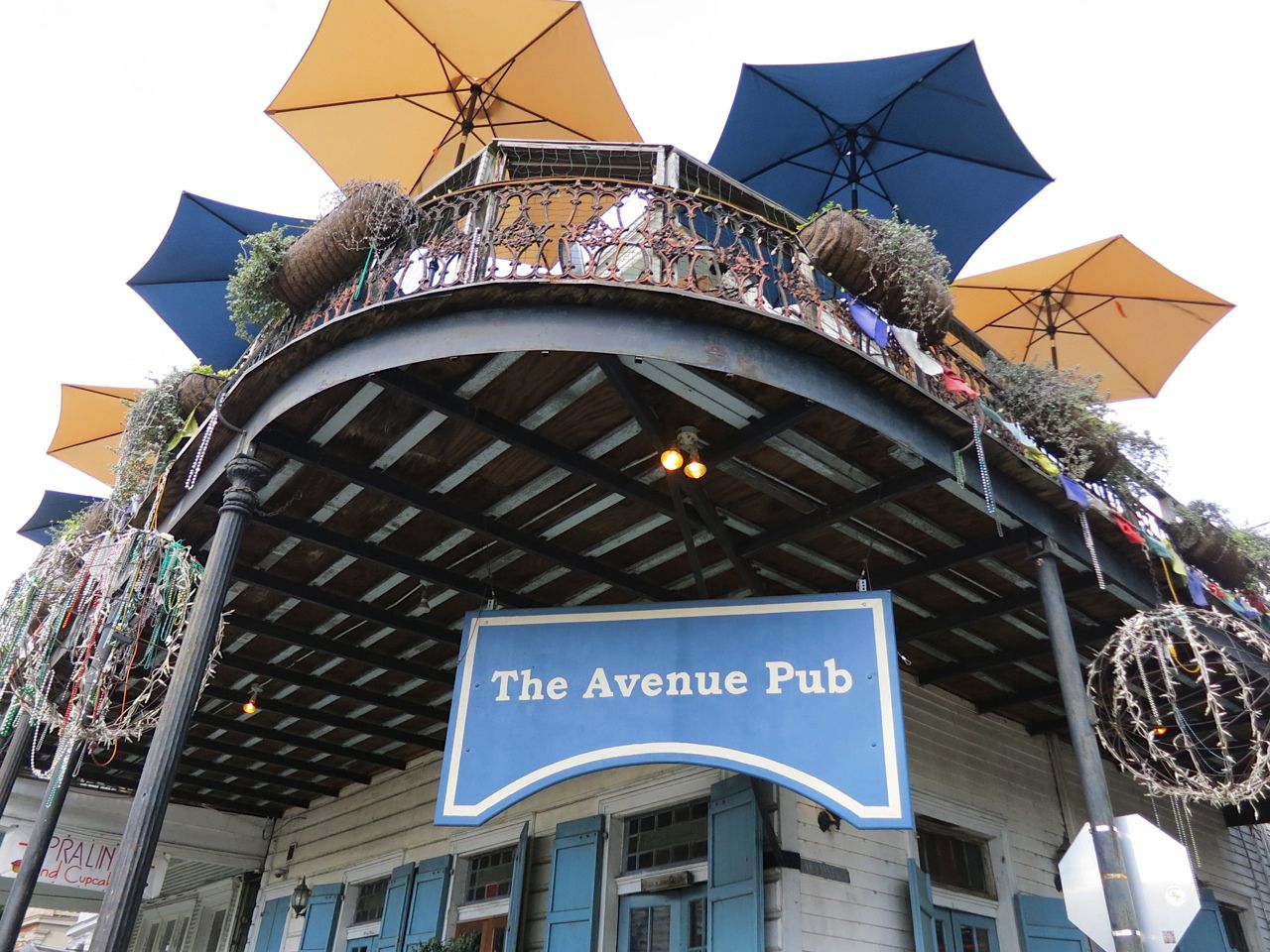 avenue pub exterior 1.jpg